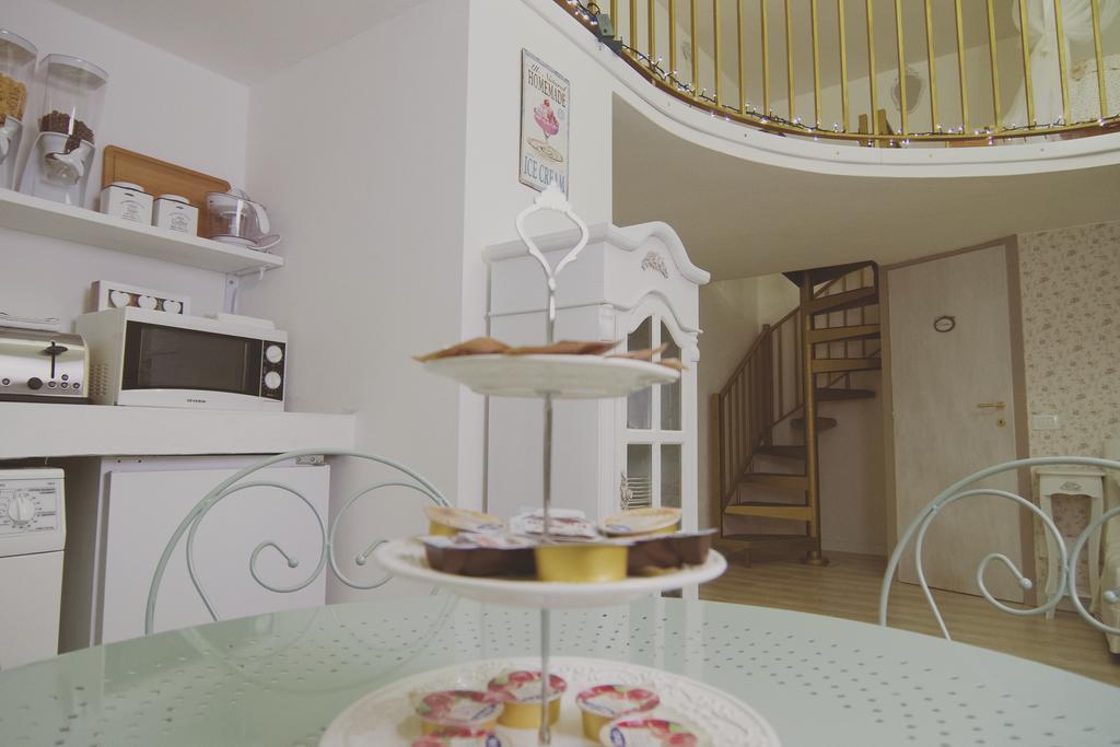 مبيت وإفطار ميلان Residenza Fiori Di Grano الغرفة الصورة